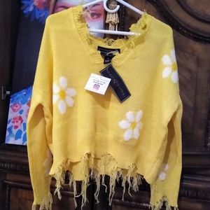 Polly & Esther cropped sweater in Sunny Yellow